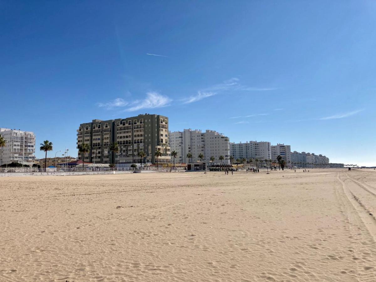 Atico Valdelagrana Playa - Aire Acondicionado Y Piscina Apartment El Puerto de Santa Maria Bagian luar foto